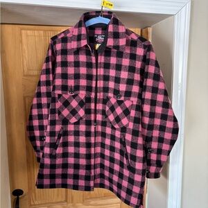 Johnson Woolen Mills Rugged Buffalo Plaid Wool Pink/Black Plaid Chore Jacket, XS